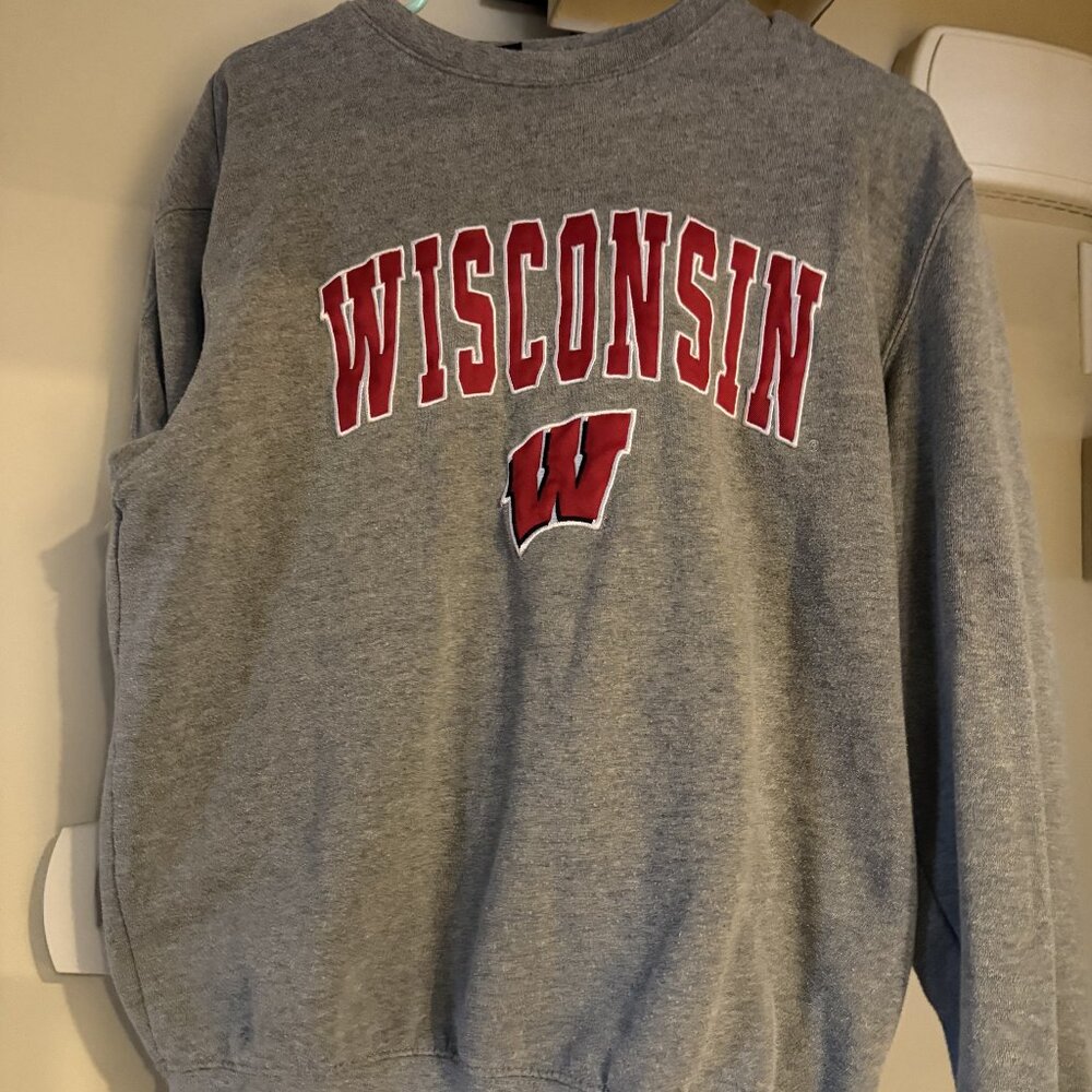 University of Wisconsin Badgers Logo Crew Neck